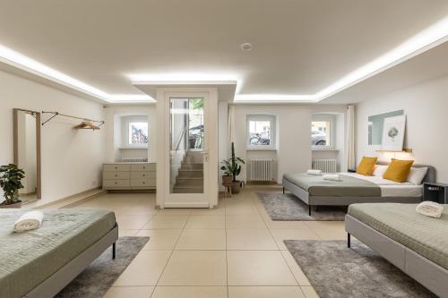 Spacious apartment in Hemholtzkiez Prenzlauer Berg for 8 People