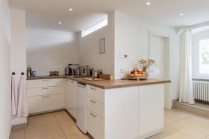 Spacious apartment in Hemholtzkiez Prenzlauer Berg for 8 People