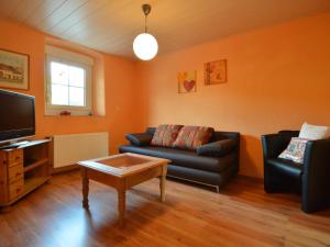 Spacious Apartment in Meisburg with Terrace Parking