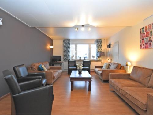 Spacious Apartment in Ober Waroldern with Sauna