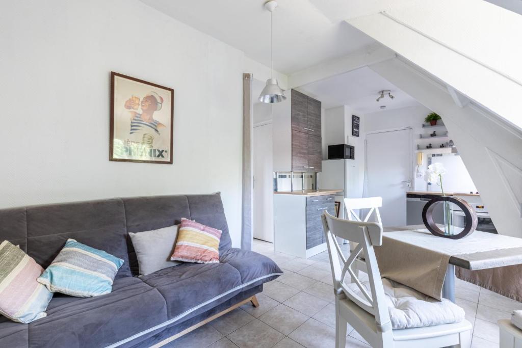 Spacious Apartment in Vallauris for Art Lovers
