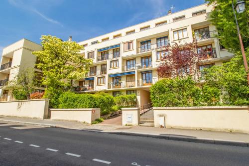 Spacious apartment near the Château de Versailles - Welkeys