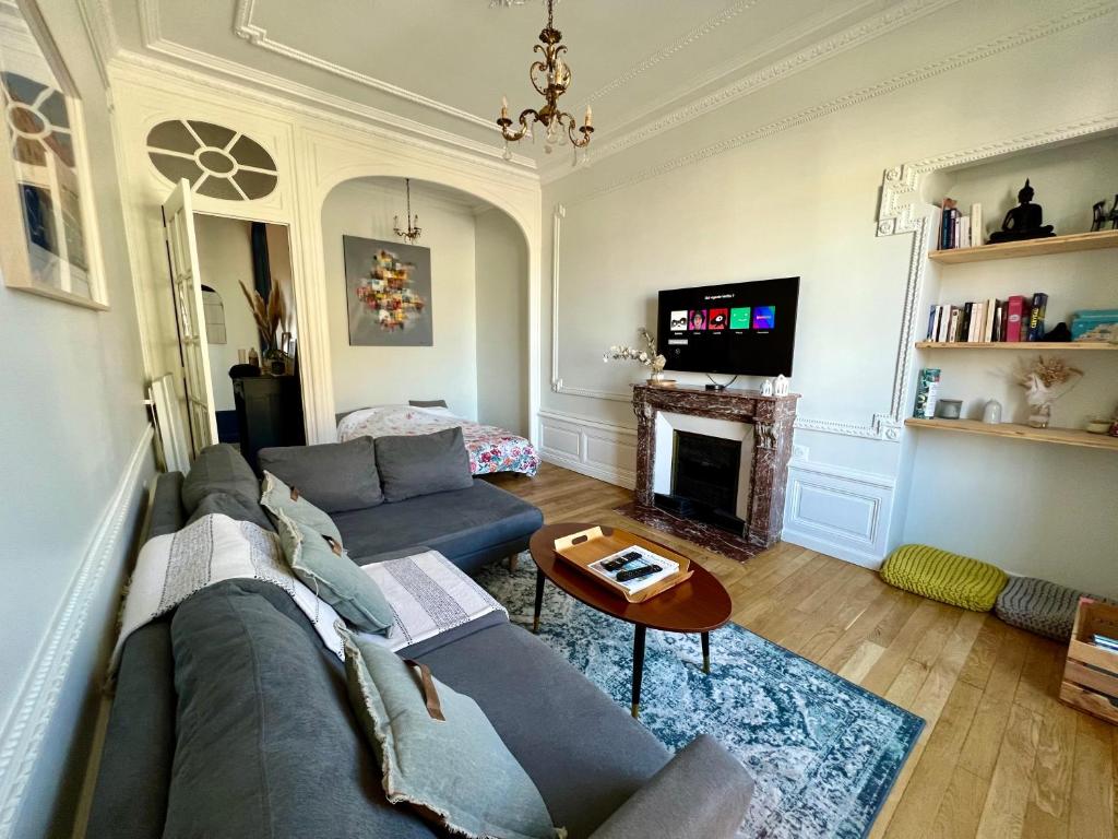 Spacious apartment near the city center the old town and the lake