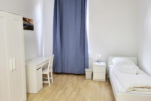 Spacious Apartment near to Sea in Emden