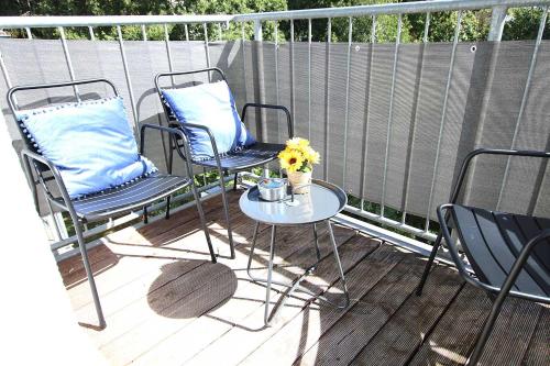 Spacious Apartment with Balcony