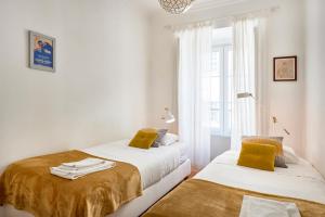 Spacious Bairro Alto Apartment With Courtyard, By TimeCooler