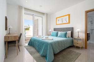 Spacious Brand New Ground Floor Apartment with Private Garden, Vila Ancora, Lagos