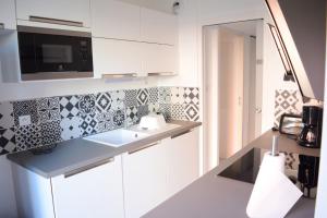 Spacious bright and quiet nest with terrace