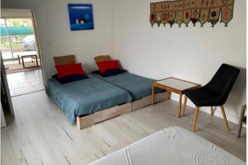 Spacious cocoon near Bordeaux