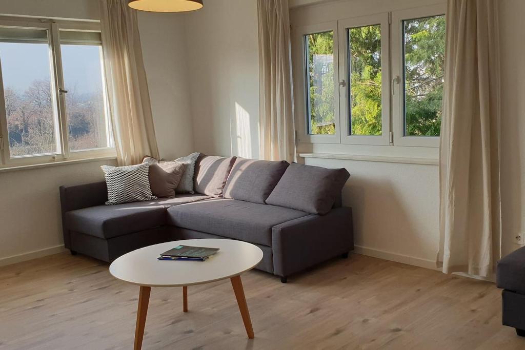 Appartement Spacious cozy apartment walking distance to OUTLET 6 Neuffener Straße 72555 Metzingen