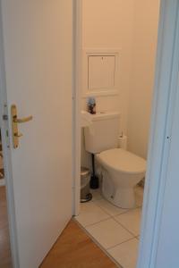 Spacious Flat Garden&Parking 5min Basel Tram Bus Airport