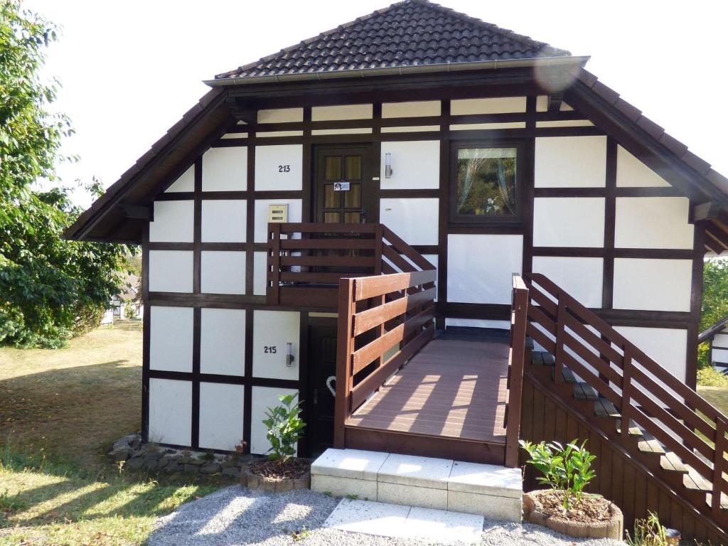 Spacious Holiday Home in Tunbridge Wells near City Centre , 35110 Frankenau