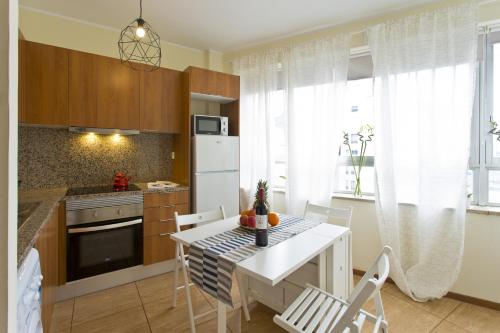Spacious Trendy Flat with Netflix - Central Location