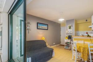 Splendid flat with terrace nearby La Rochelle city center - Welkeys