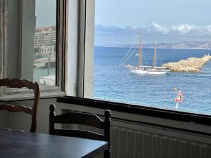 Splendid sea front Villa apartment TOP Location
