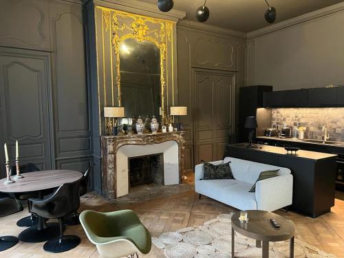 Splendide 2 pièces 65m2 Hôtel Particulier XVII ième siècle-Centre Historique Clermont-Ferrand