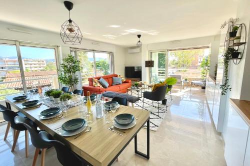 SPLENDIDE 92 m avec wifi-BALCON et VUE sur la MER