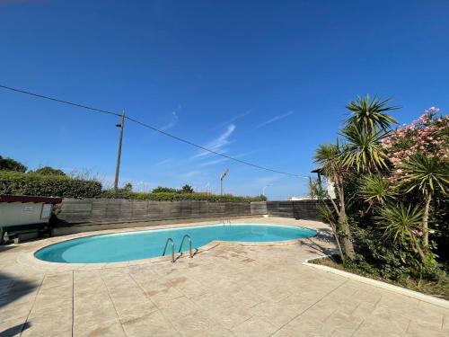 Splendide appartement de charme avec patio, parking et plage à 3 minutes