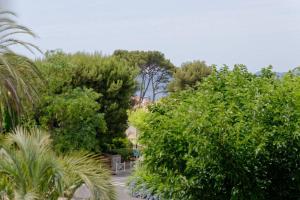 Appartement ST-CYR - Studio avec balcon, vue mer et proche plage Résidence le Village de la Madrague La Madrague 83270 Saint-Cyr-sur-Mer Provence-Alpes-Côte d\'Azur