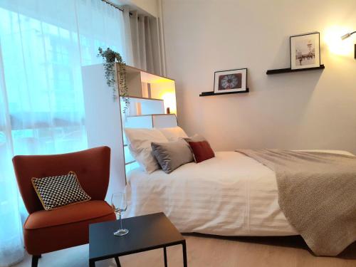 St Germain en Laye- La défense 17mn -STUDIO FIBRE -Terrasse