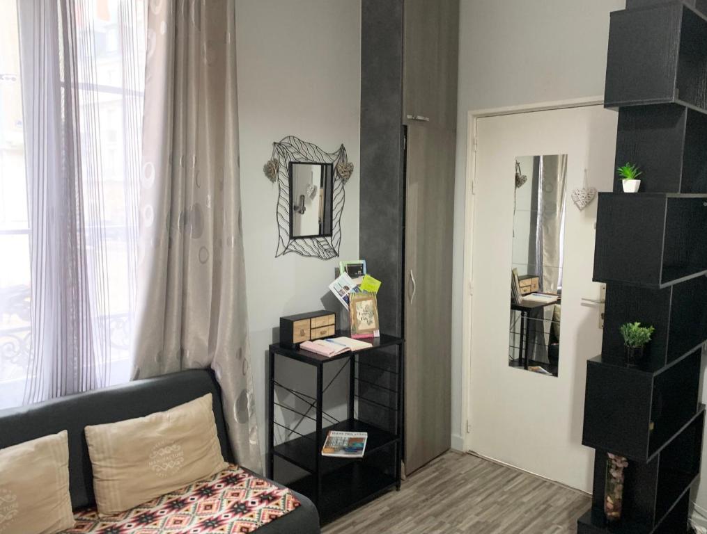 St Jean du Gard : Spacious Apartment with Use of Pool 30270 Saint-Jean-du-Gard