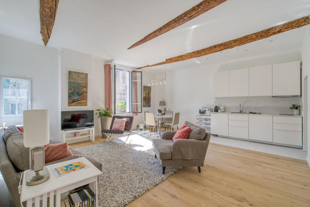 ST JOBIS - Charmant appartement, moderne et refait à neuf, Vieux-Nice 3 Rue Saint-Joseph, 06300 Nice