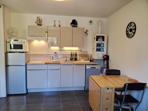St RAPHAEL Studio 30m2 Climatise 3 personnes Pisci