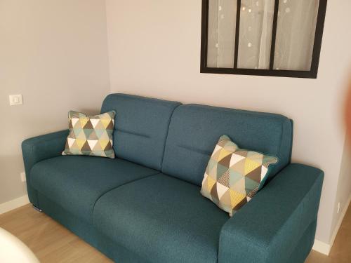 St Raphael Studio coin nuit 30m2 Climatise 3p vu