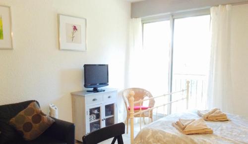 St Tropez Studio