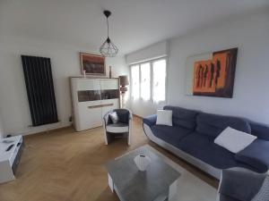 Standing et calme T3 moderne avec jardin parkings prox parcs