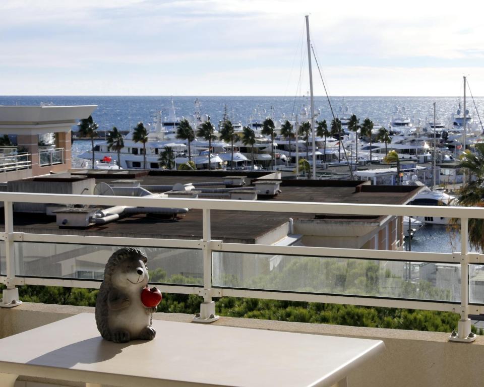 Appartement Standing vue mer entre Cannes et Antibes 247 Chemin du Gaz 06220 Golfe-Juan