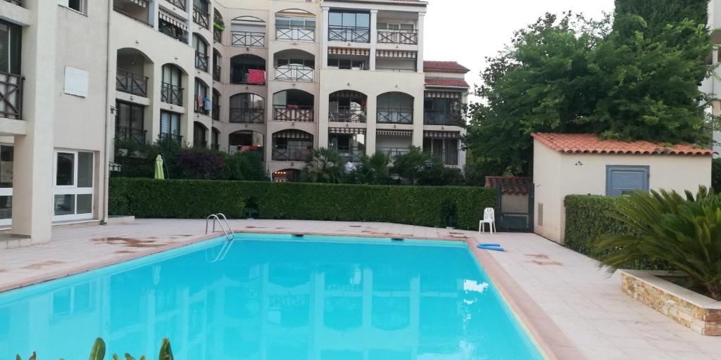 Appartement Steddy les coralines Appt 119 étage 3 7 Chemin du Préconil 83120 Sainte-Maxime