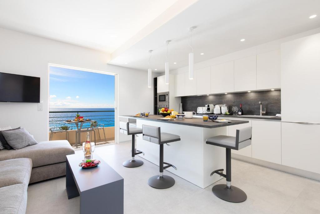 Steepleview House, Schwarzwaldblick Apartment - spacious & peaceful