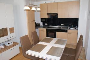 Steilküste mit Dachterrasse & Parkplatz - ABC220