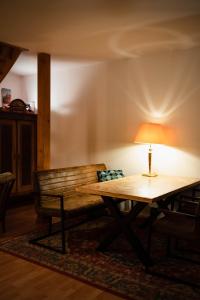 stilvoll eingerichtete Maisonette Wohnung