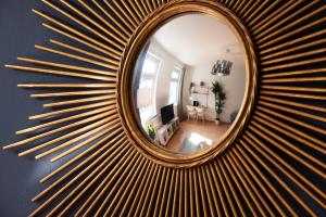 Stilvolles Apartment mit Balkon / Netflix + WIFI & zentrumsnah