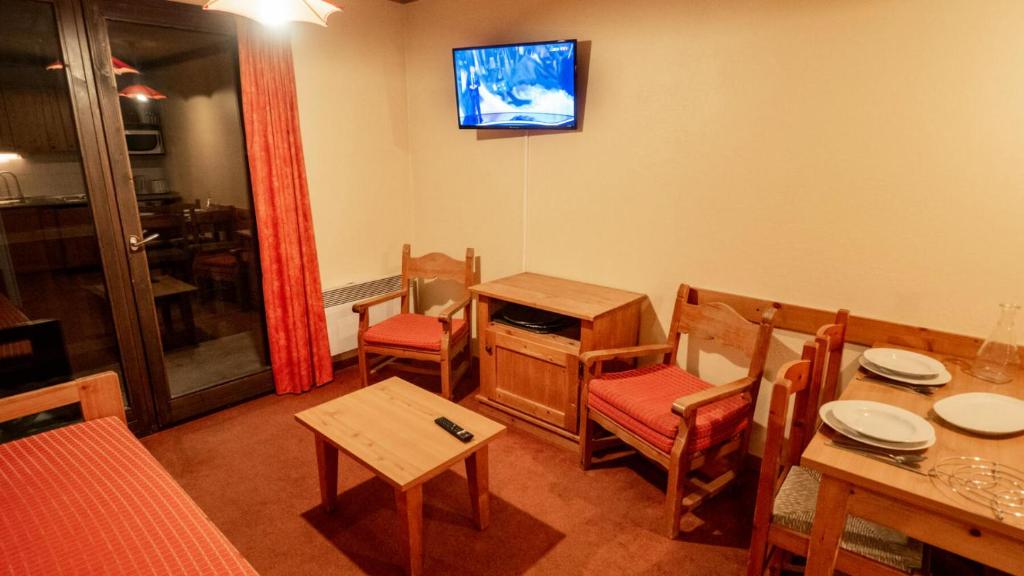 Stilvolles Apartment mit Balkon / Netflix + WIFI & zentrumsnah