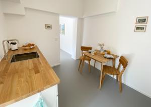 Stilvolles Apartment mit Bergblick-Hütte und Garten
