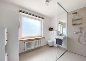 Stilvolles Apartment mit Bergblick-Hütte und Garten
