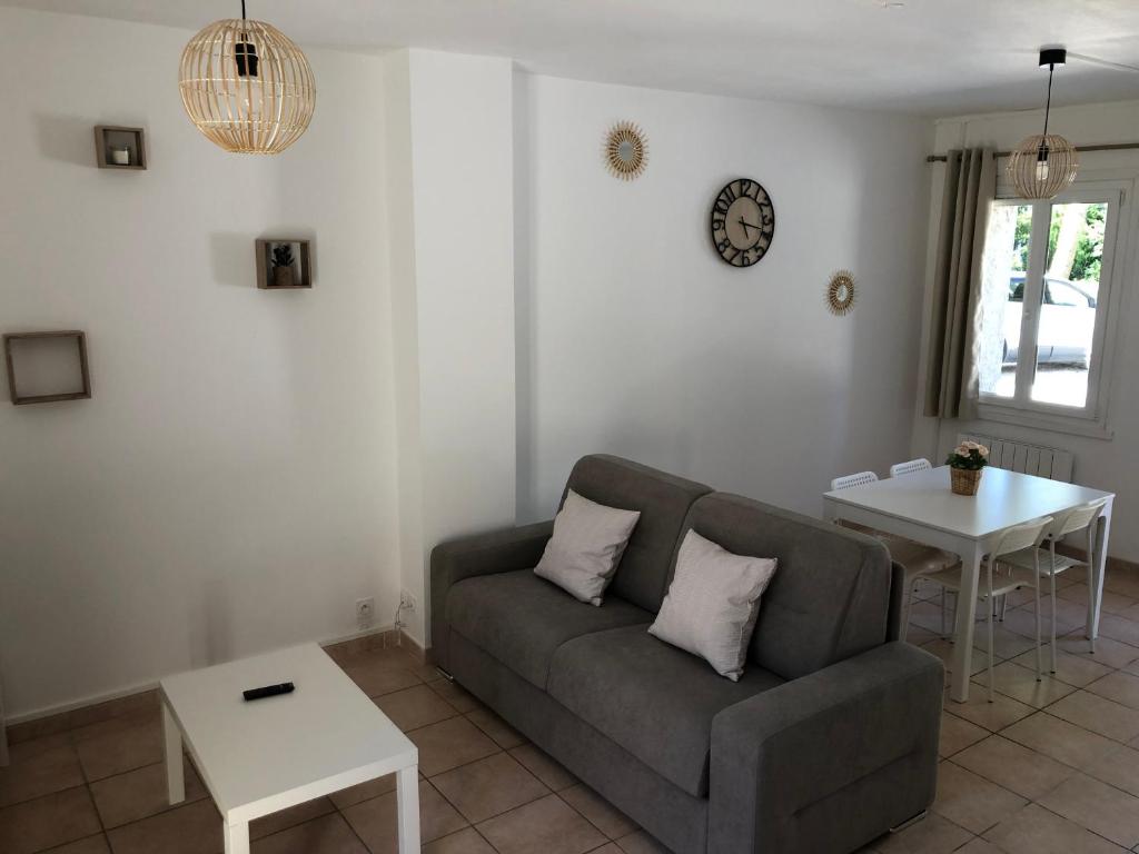 Strandgut mit Balkon & Parkplatz - ABC201