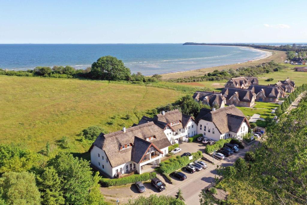 Strandhaus Mönchgut FeWo 02 strandnah, West-Terrasse Göhrener Weg 02, 18586 Lobbe