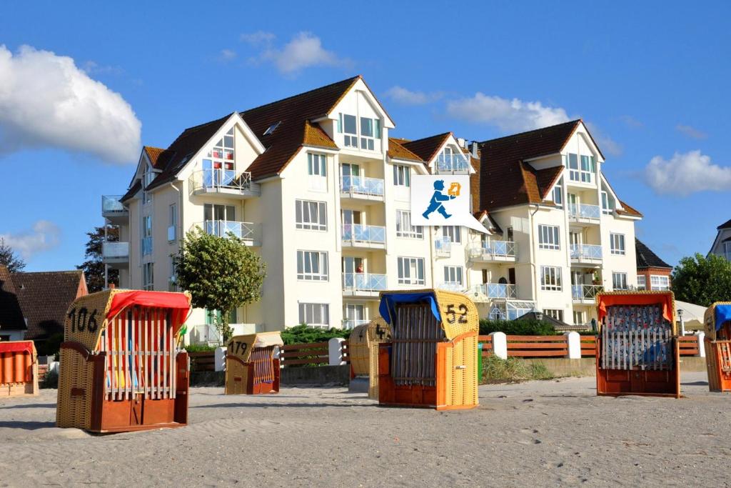 Strandhotel 24 Strandstr. 5, 24235 Laboe