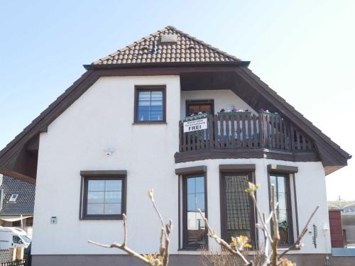Strandnahe Ferienwohnung mit Balkon
