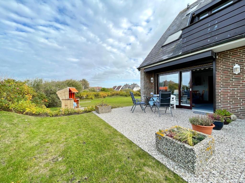 Strandnahe Wohnung mit Terrasse in Wenningstedt Fernsicht, 25996 Wenningstedt