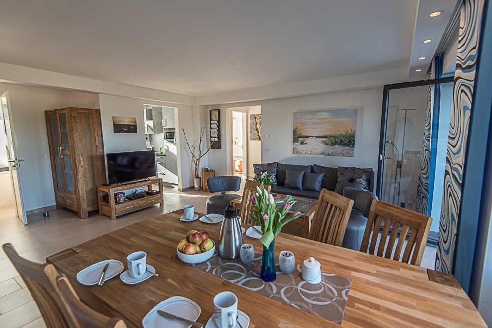 Appartement Strandresidenz Appartement Sterntaucher V14 Südstrand 208 18609 Prora