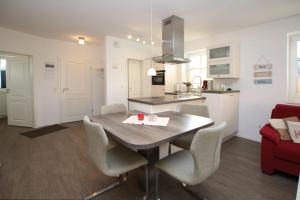 Strandstra_e 18b_ Whg_ 1_ Haus Pau