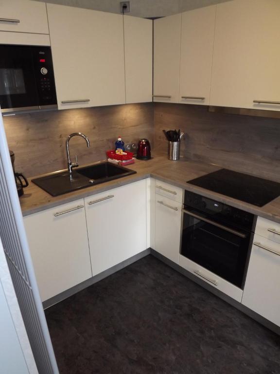 Strandstraße 51a, FeWo Marina Strandstraße 51a, 27476 Cuxhaven