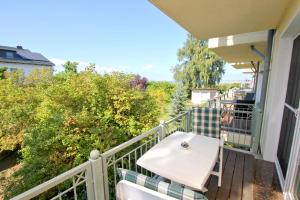 Appartement Strandvilla Böck FeWo 10 strandnah, Balkon, Meerblick Hauptstraße 20a 18551 Glowe Mecklembourg-Poméranie