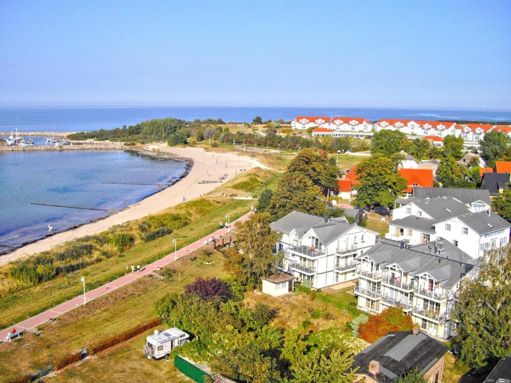 Appartement Strandvilla Böck FeWo 10 strandnah, Balkon, Meerblick Hauptstraße 20a 18551 Glowe