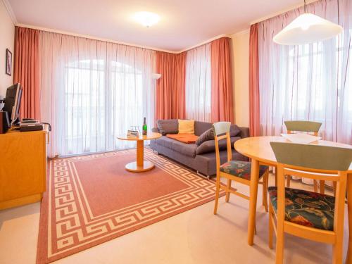 Strandvillen Binz - Appartement mit 1 Schlafzimmer und Balkon AH 564